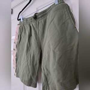 Kappa Boys High Rise Graphic Sweatshorts Pull up Elastic Waist Size Medium (12)